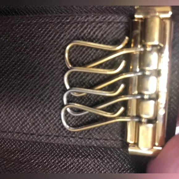 LV Damier key case in excellent condition - Picture 5 of 13